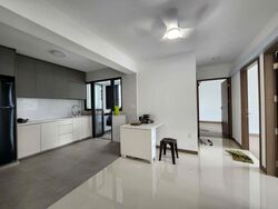 Blk 579 Hougang Avenue 4 (Hougang), HDB Executive #592029411